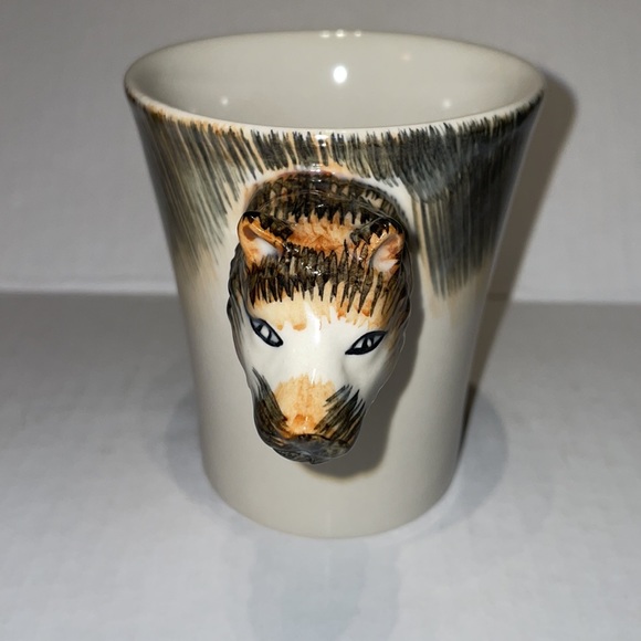 3D Wolf mug 8 oz - Picture 6 of 6